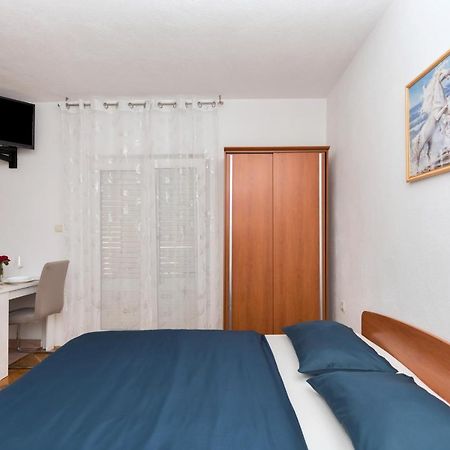 Skiljini Dvori - Studio-Apartman 1 マカルスカ エクステリア 写真